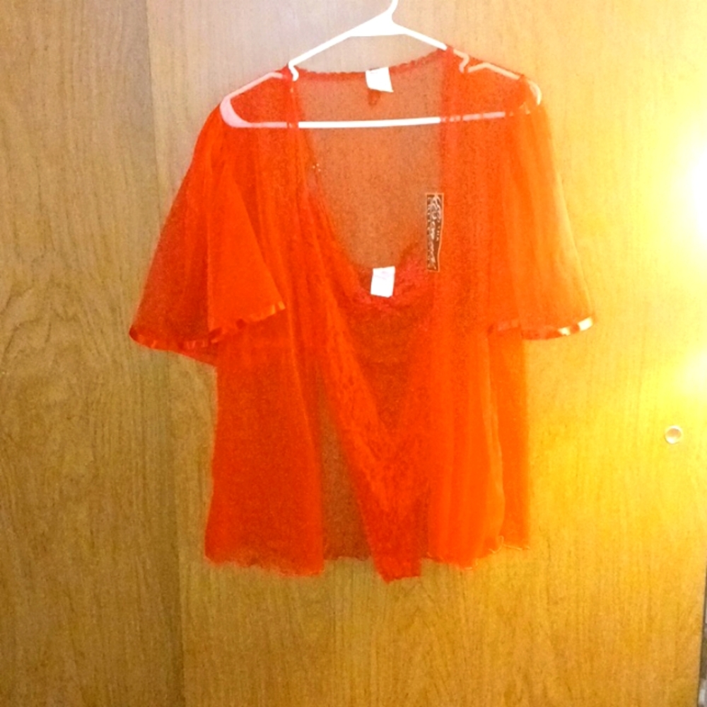 ESCANTE PENOIR SET, 100% NYLON, MEDIUM, NWT, VALENTINES DAY